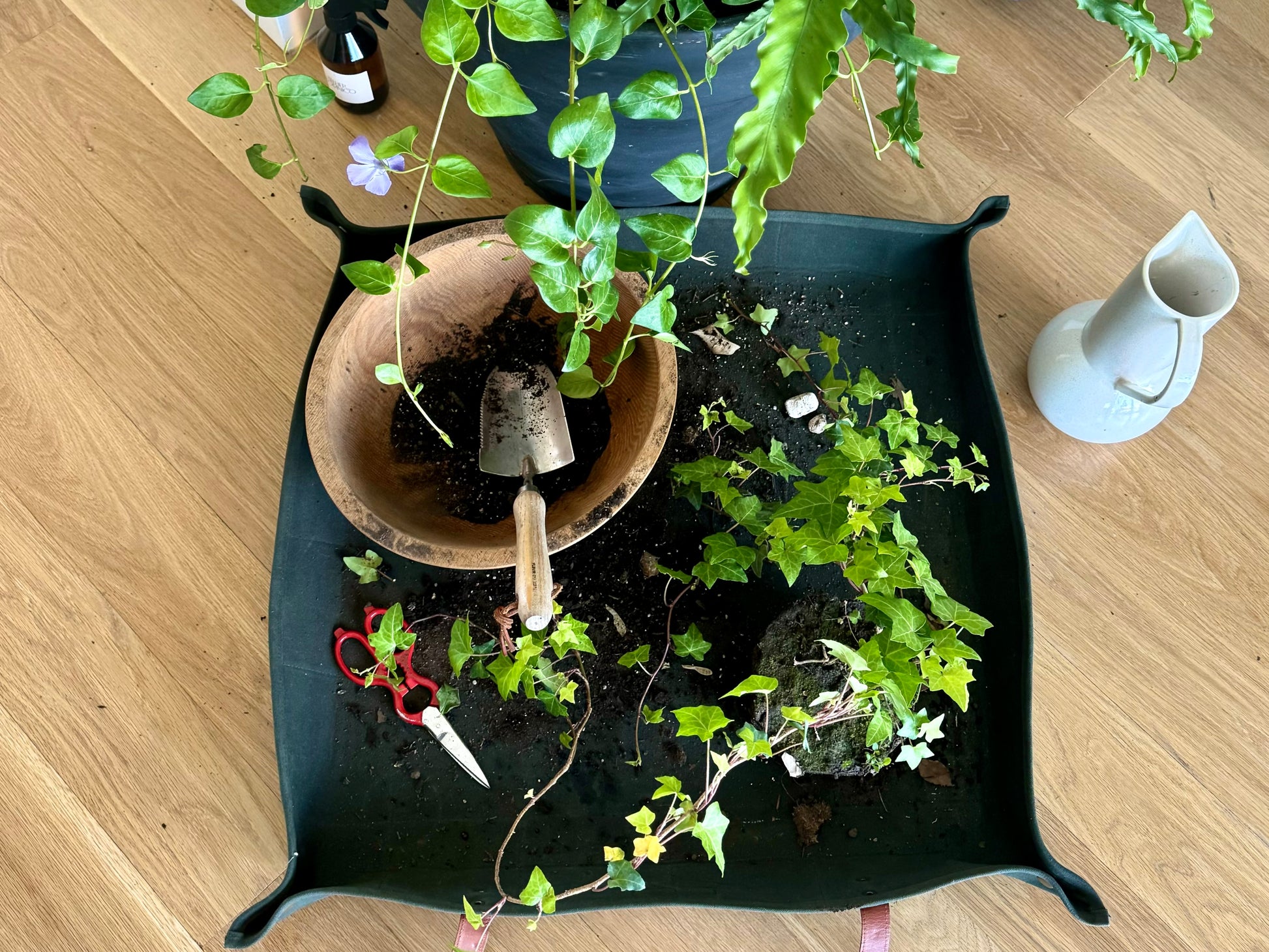 Large Fleur Du Bien Plant Repotting Mat unfolded, showing ample space for indoor plants, herbs, and soil control