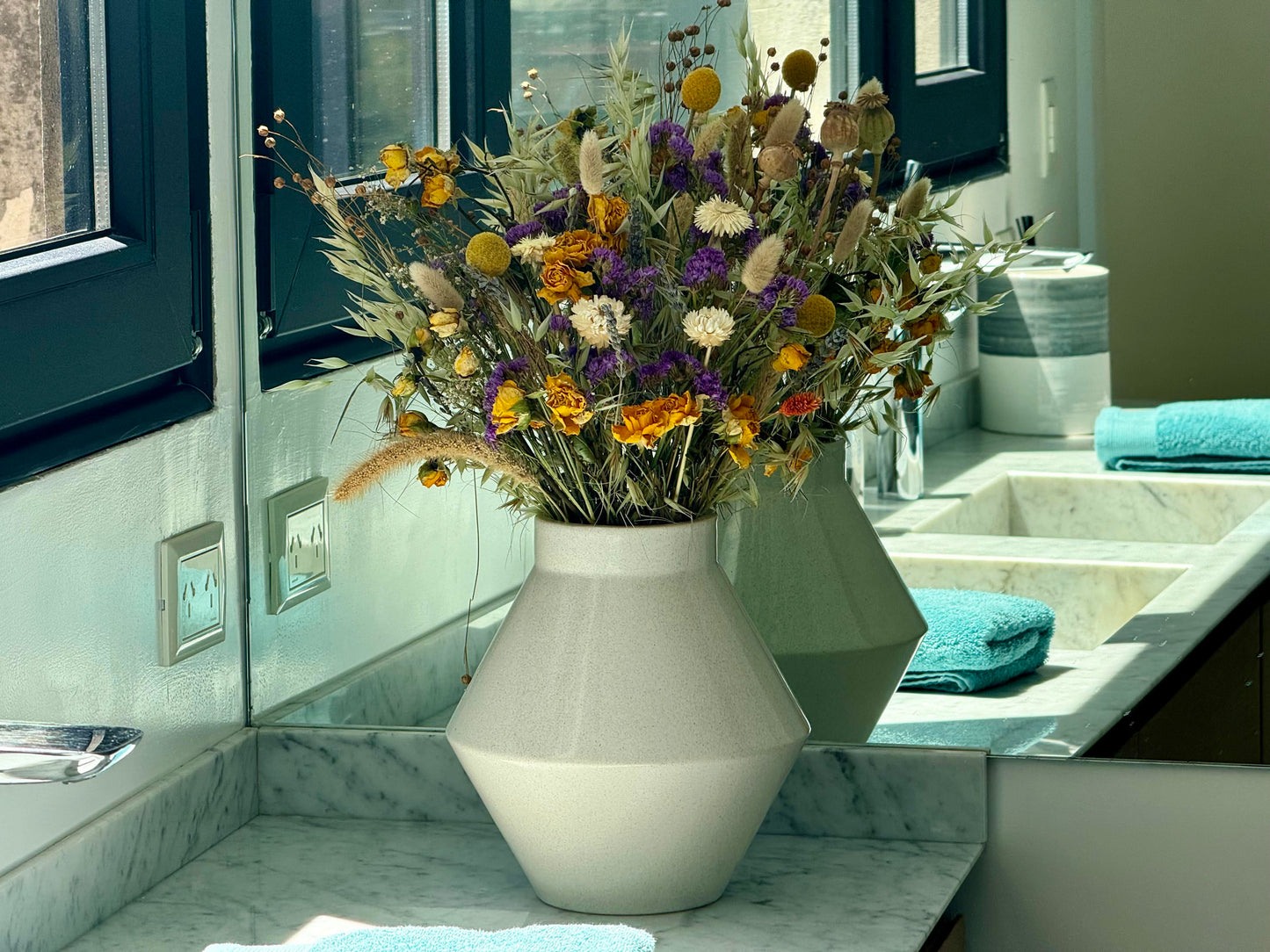 Fleur Du Bien Sunrise Serenade Natural Dried Flower Bouquet 40 Stems, Pampas Grass Decor Mix Bouquet, Decorative Boho Flowers for Vase DIY Crafts Real Flower Arrangements