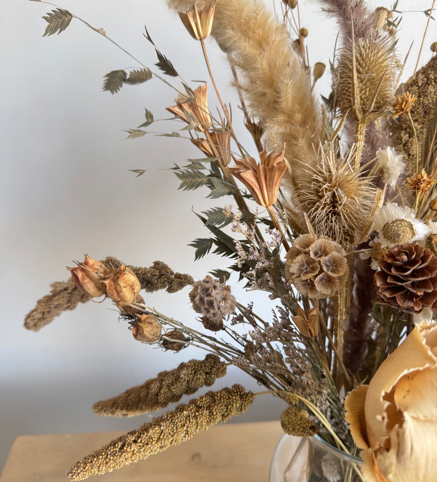 Fleur Du Bien Coco Natural Dried Flower Bouquet 40 Stems, Pampas Grass Decor Mix Bouquet, Decorative Boho Flowers for Vase DIY Crafts Real Flower Arrangements