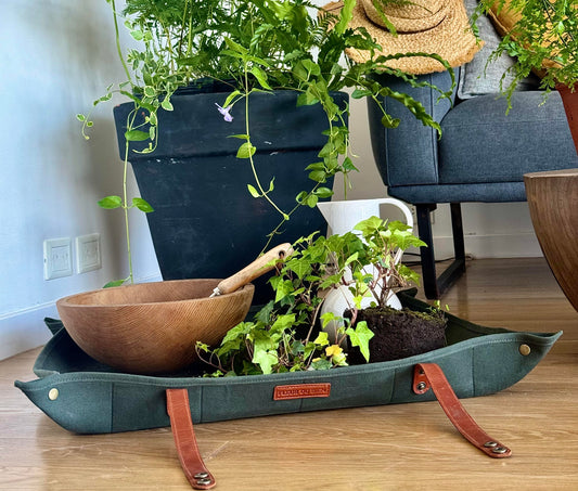 Plant Repotting Mat for Indoor Garden, Thickened Canvas Plant Transplanting Mat Waterproof, Portable and Foldable Gardening Mat for Potting Soil Mess Control, Brass Corner Snaps, 30” x 30” and 30" x 20 " Leather straps