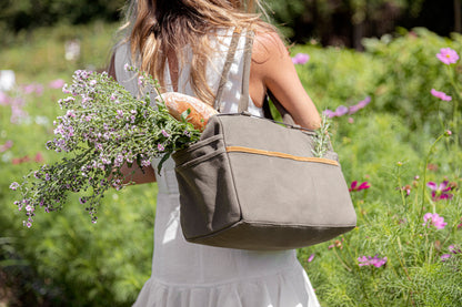 Fleur Du Bien Garden Tool Set – spacious canvas tote bag with 19 pockets and 24oz capacity, dirt- and water-resistant, perfect for organizing all gardening tools