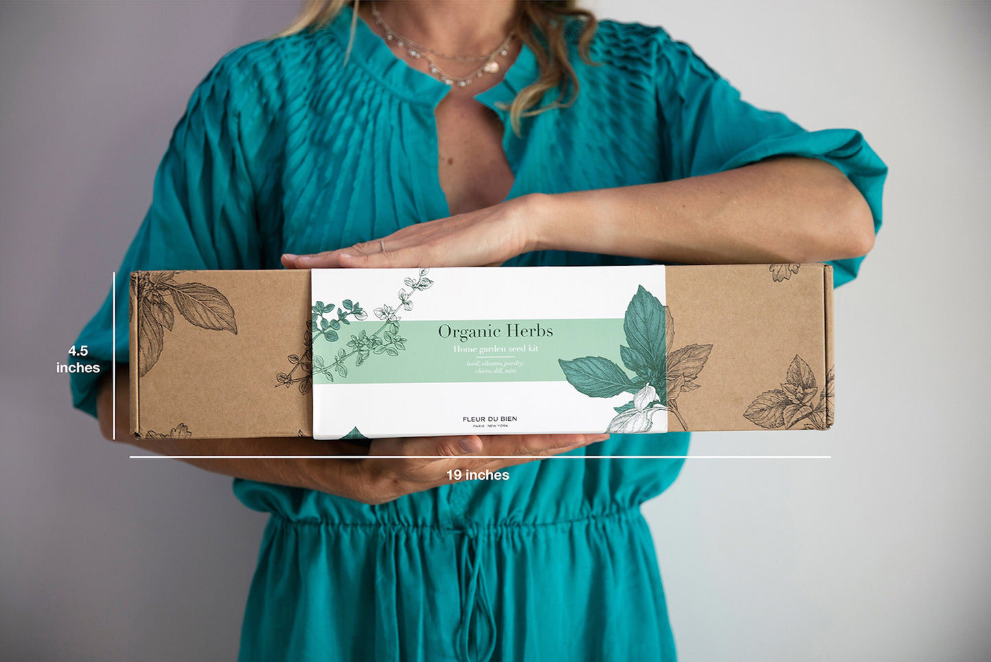 he kit comes in a sleek 19 × 5 × 5 inch (48.3 × 12.7 × 12.7 cm) box, perfect for gifting or storing your indoor herb garden essentials